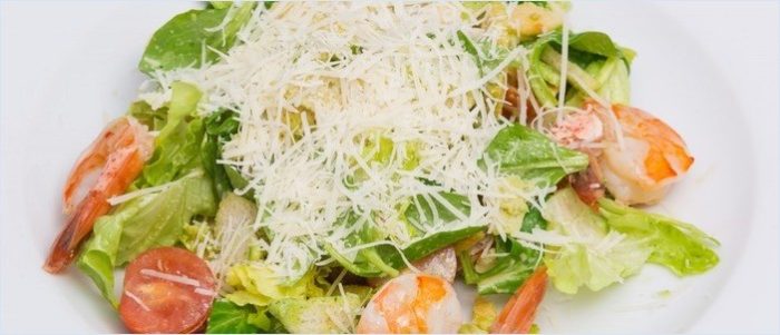 klassischer Cäsar mit Shrimp
